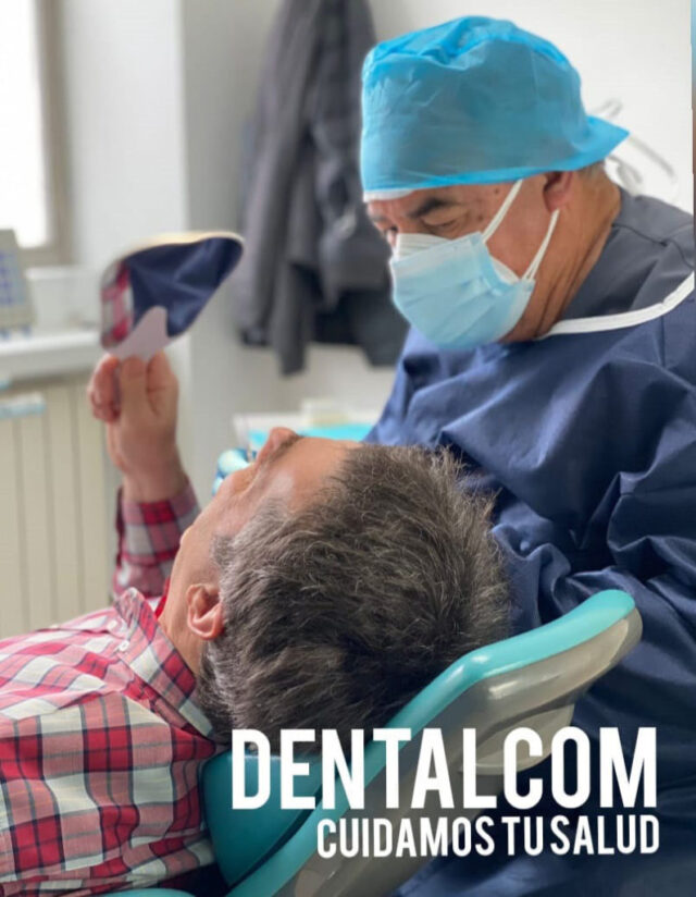 Dental Com clinica dental implantes